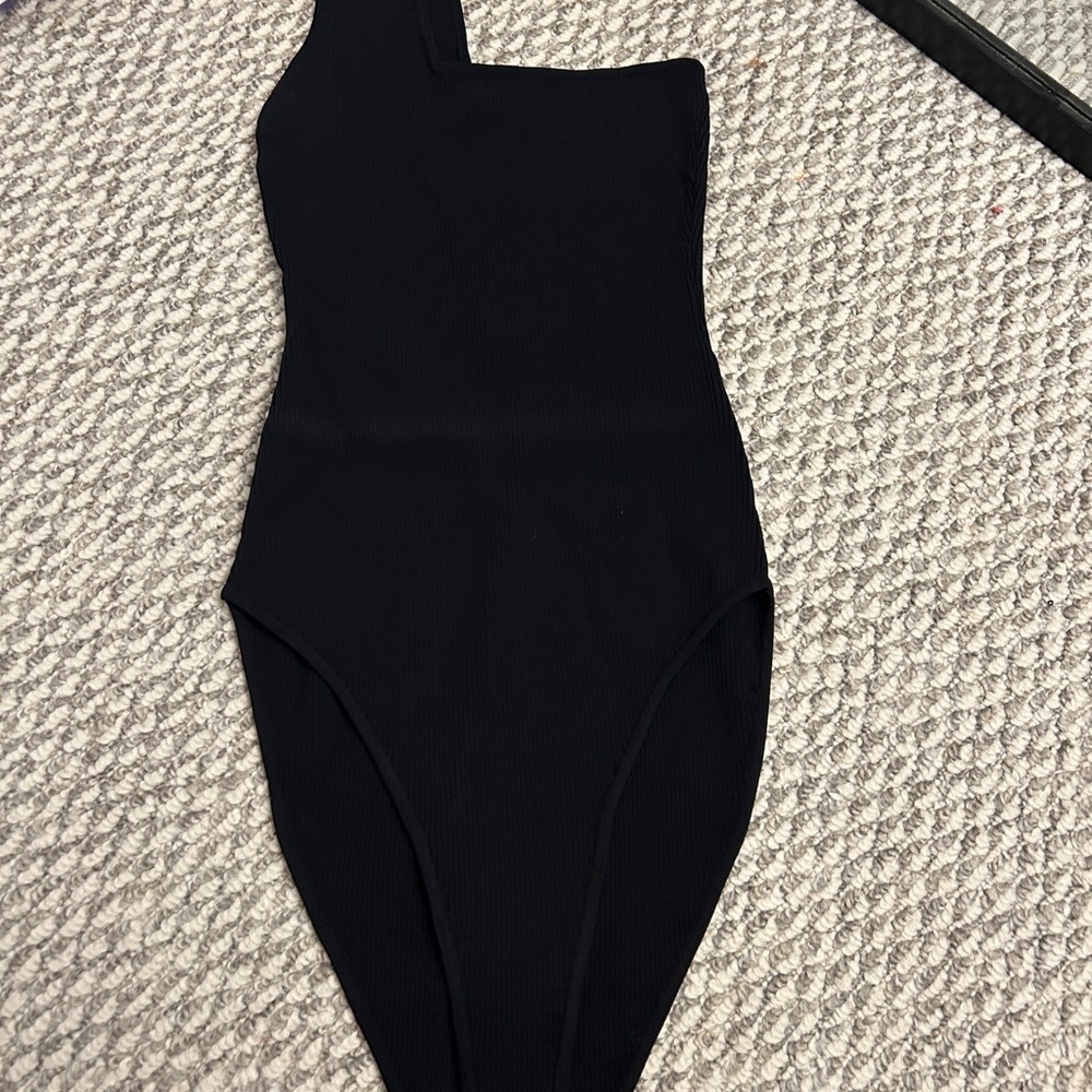 Black One-Shoulder Bodysuit